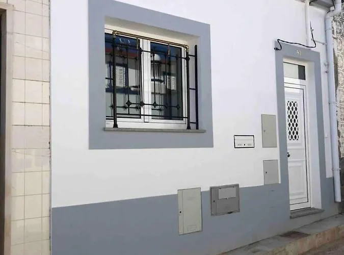 بيت للعطل Stunning Fishermans House In فوزيتا
