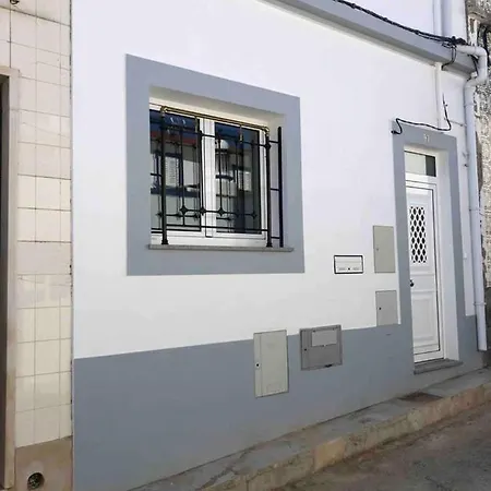 Holiday home Stunning Fishermans House In Fuzeta